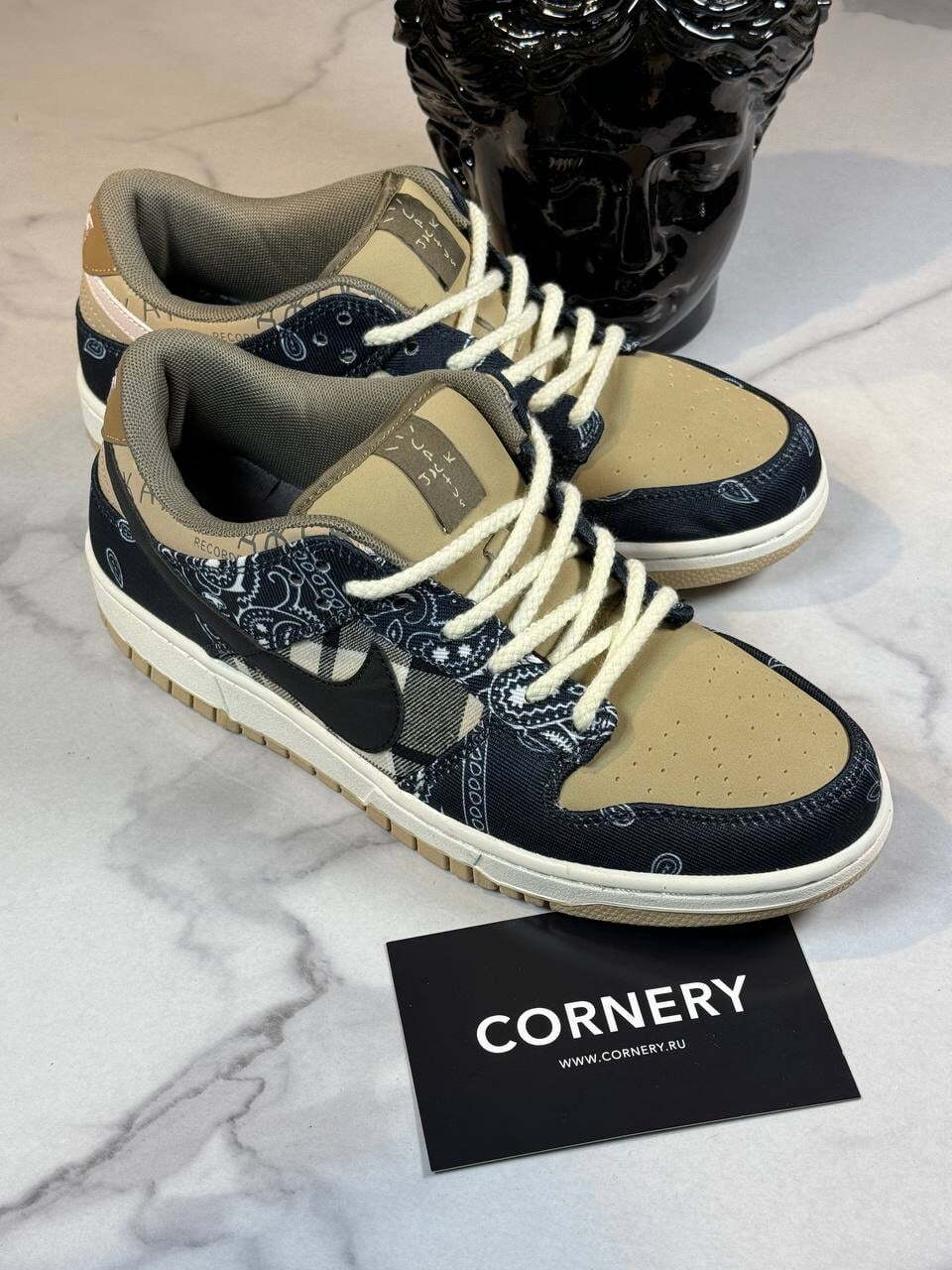 Кеды Nike SB Dunk Low Travis Scott