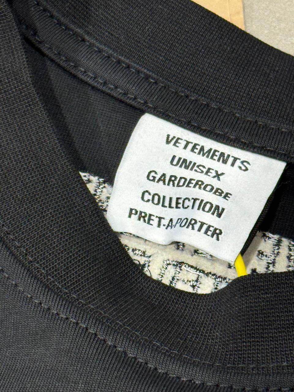 Футболка Vetements My Name Is — фото 9