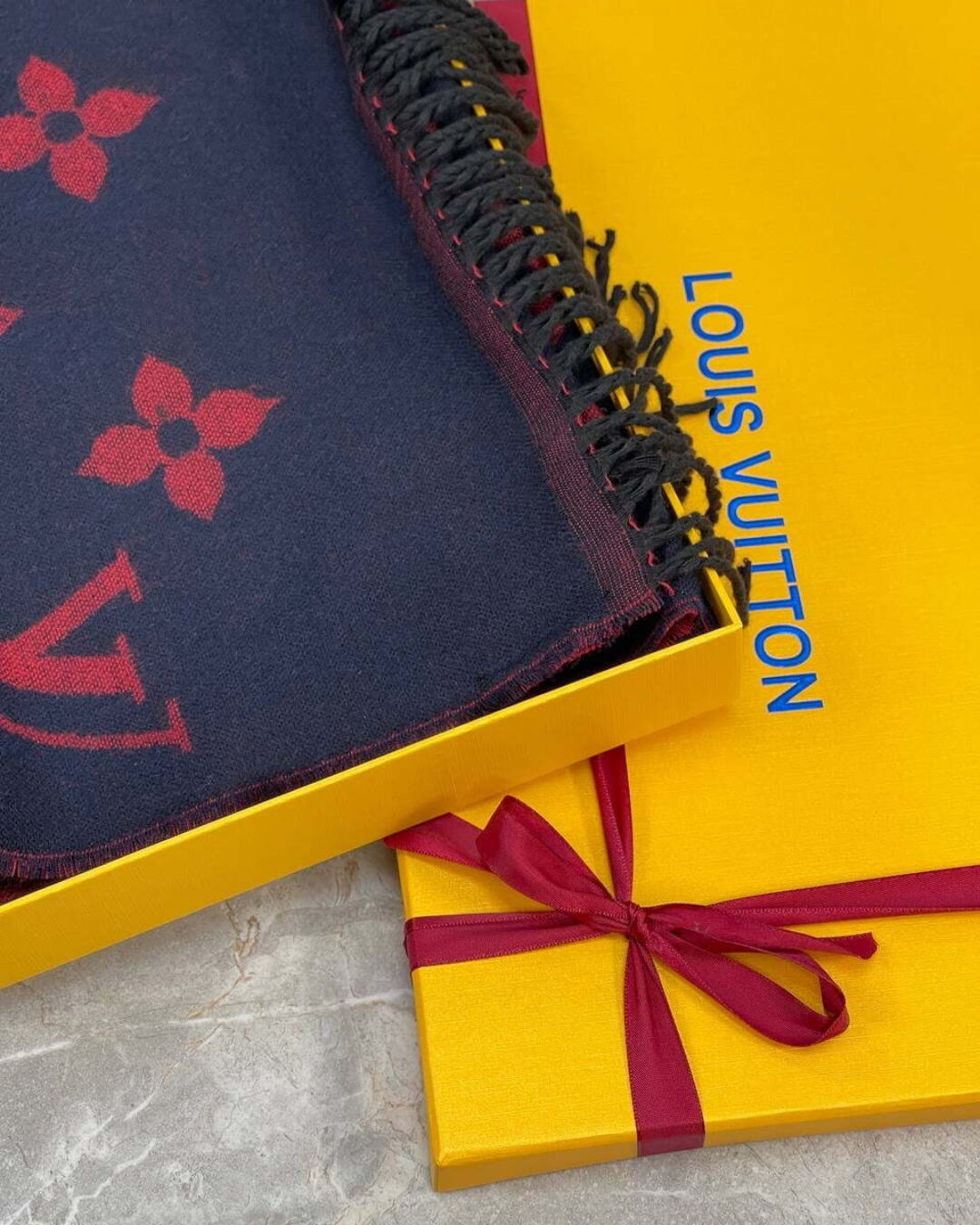 Шарф Louis Vuitton — изображение 2