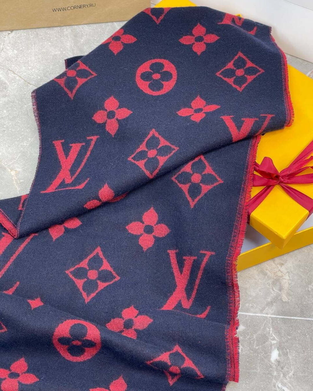 Шарф Louis Vuitton — изображение 6