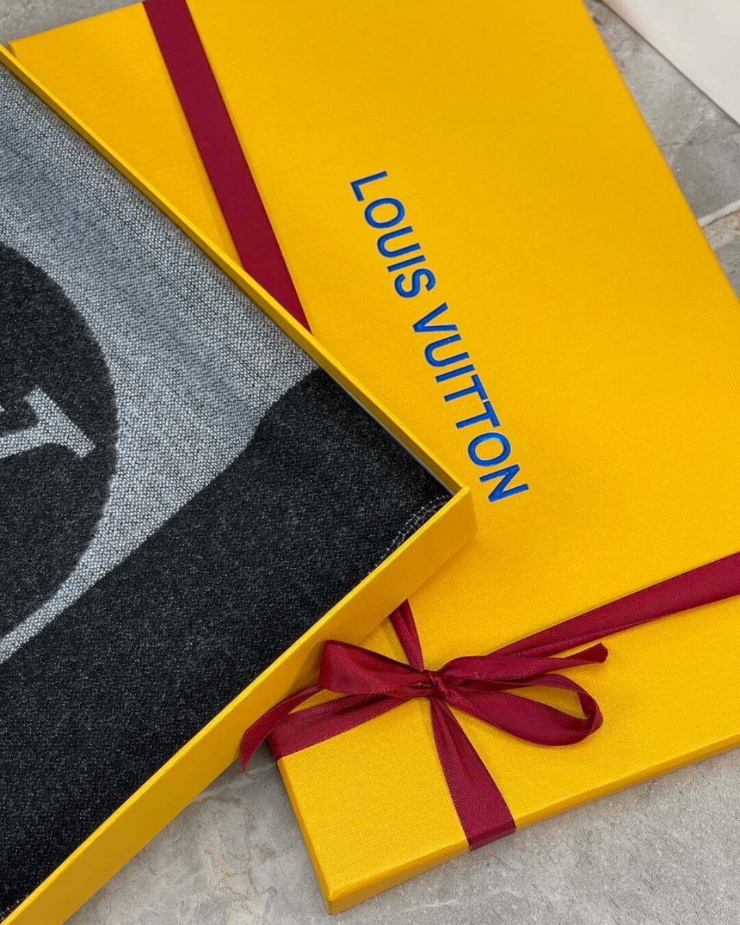 Шарф Louis Vuitton — изображение 4