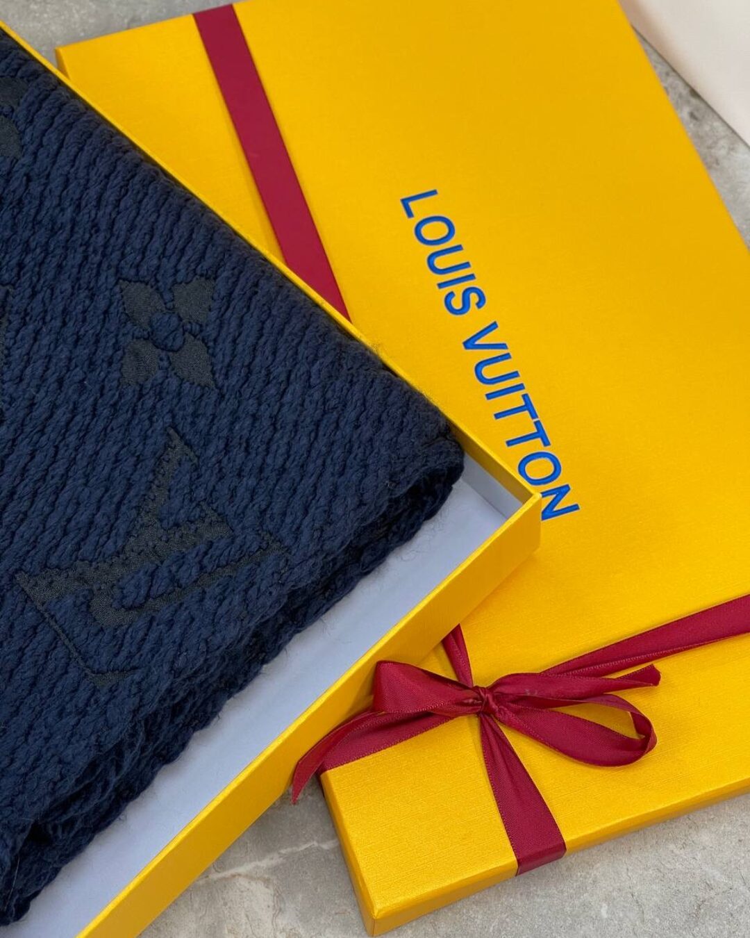 Шарф Louis Vuitton — изображение 2