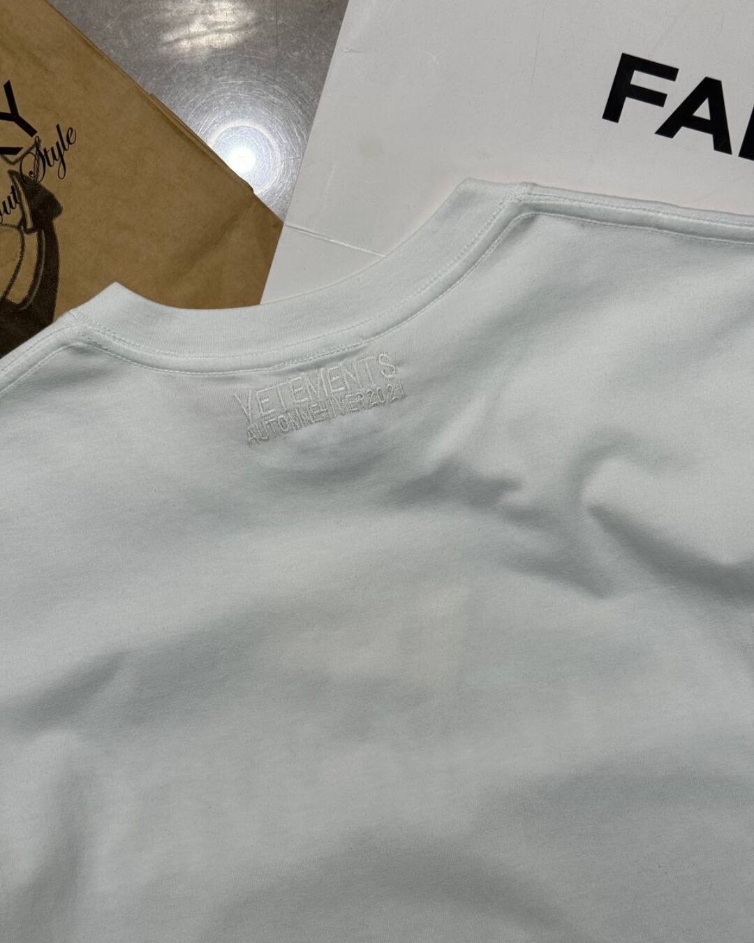 Футболка Vetements — изображение 9