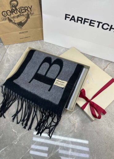 Шарф Burberry