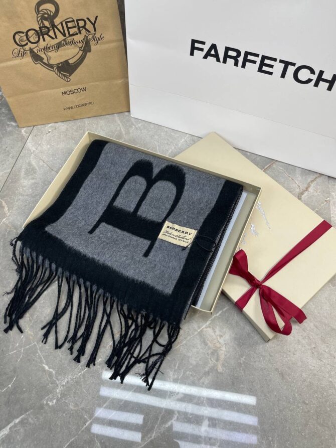Шарф Burberry