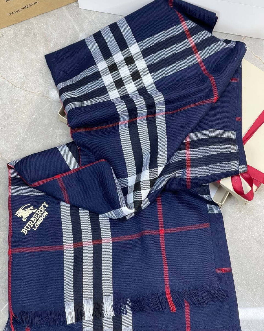 Шарф Burberry — изображение 5
