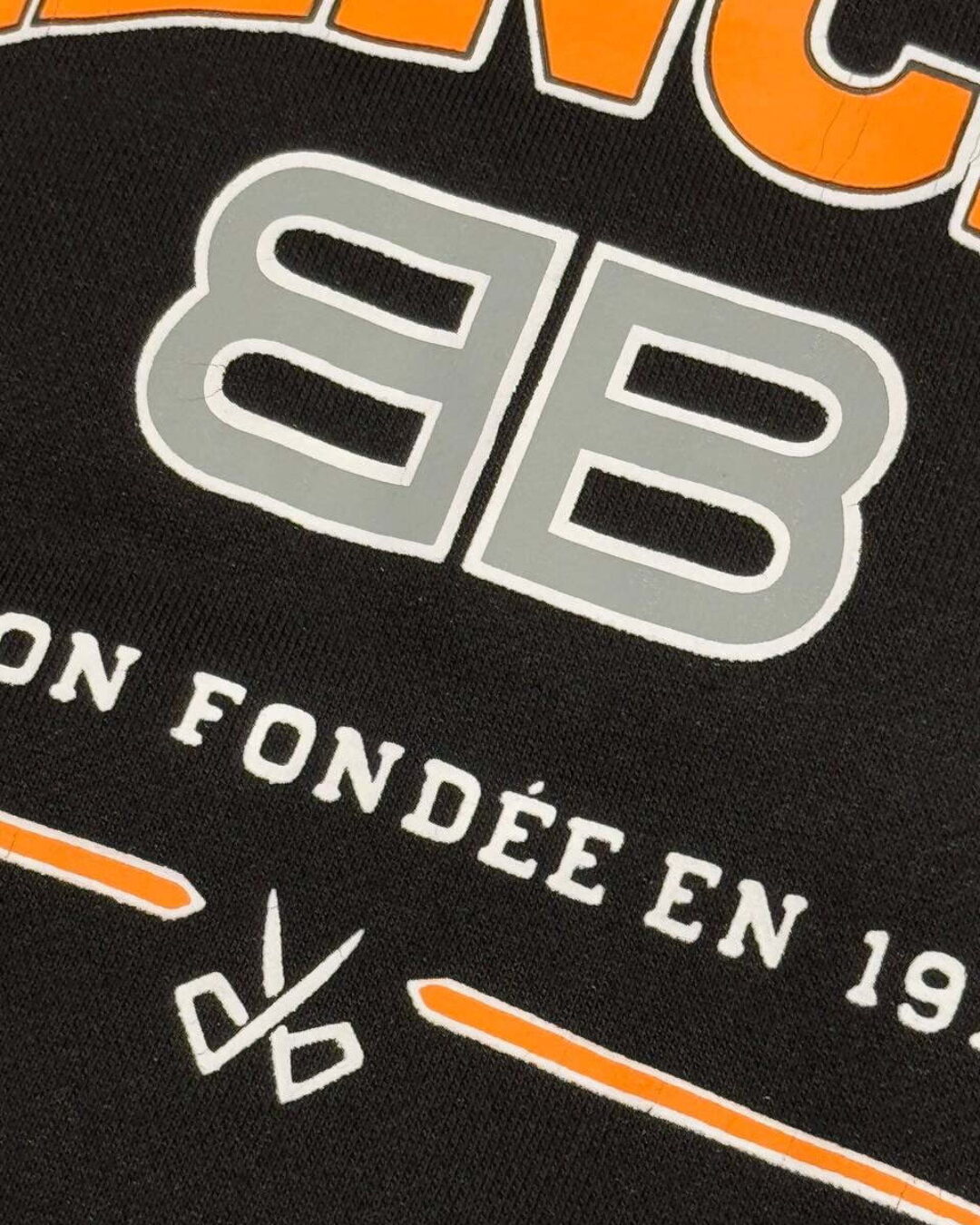 Худи Balenciaga — изображение 4