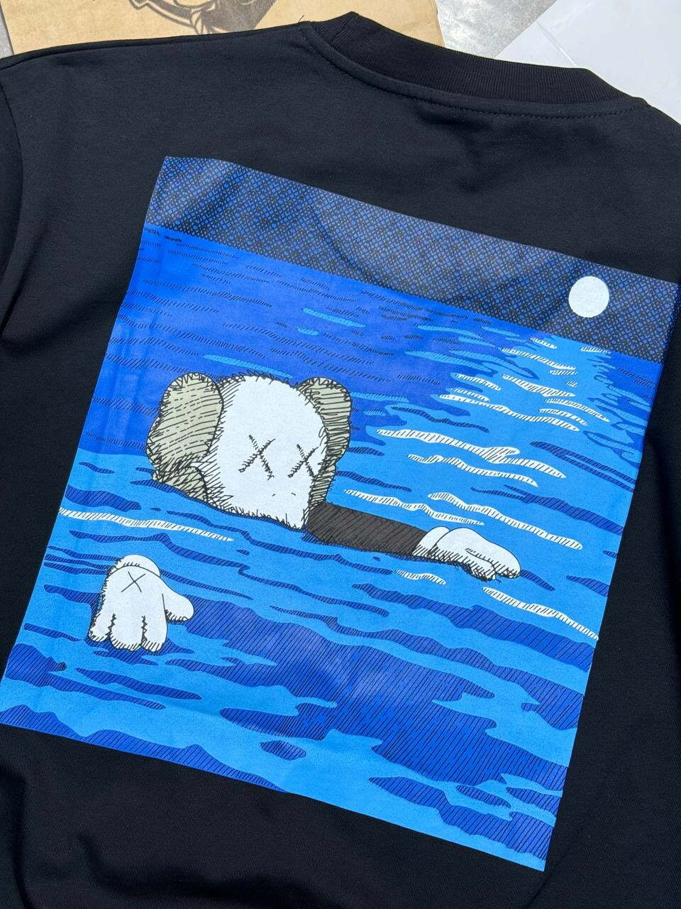 Футболка Off White x Kaws — фото 9