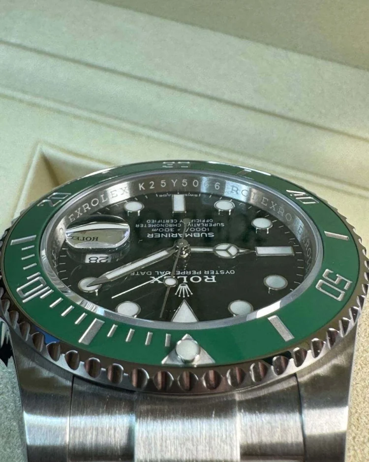 Часы Rolex Submariner Date Hulk — фото 7