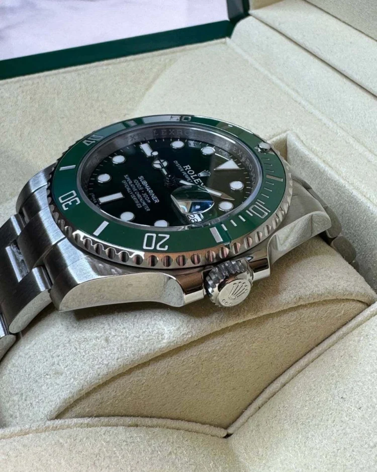 Часы Rolex Submariner Date Hulk — фото 3