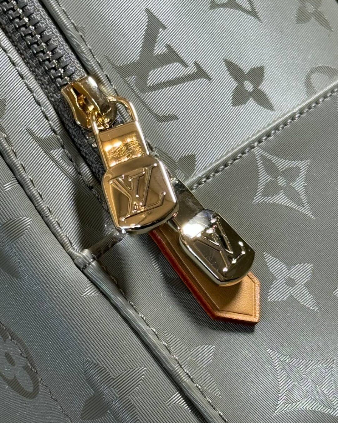 Рюкзак Louis Vuitton titanium — изображение 7