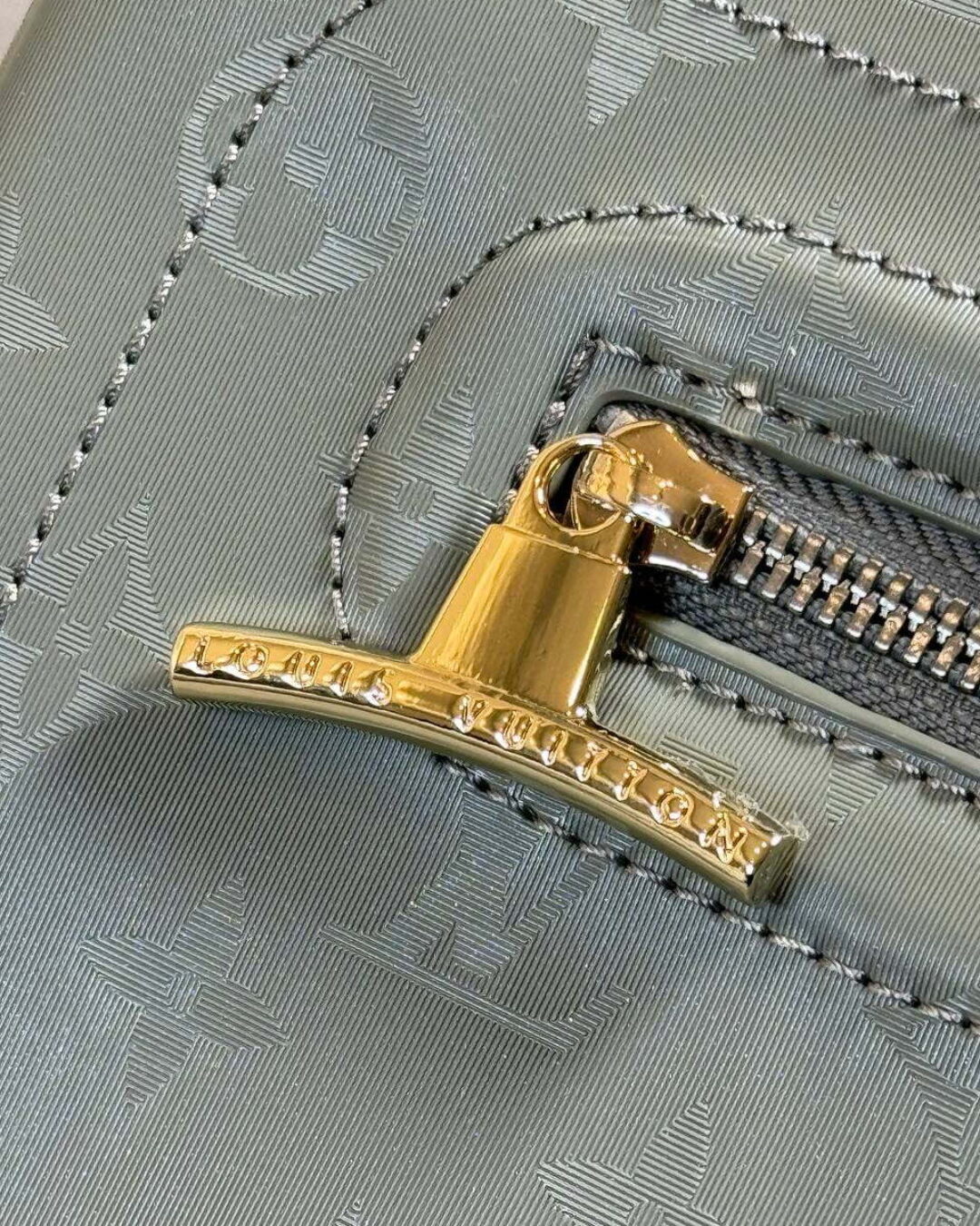 Рюкзак Louis Vuitton titanium — изображение 9