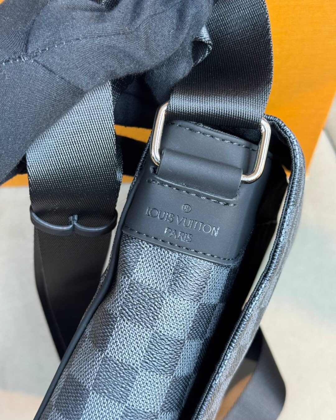 Сумка Louis Vuitton District PM (Premium) — изображение 4