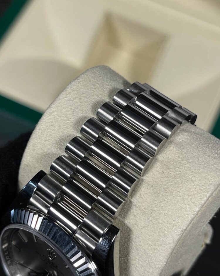 Часы Rolex Day-Date — фото 10