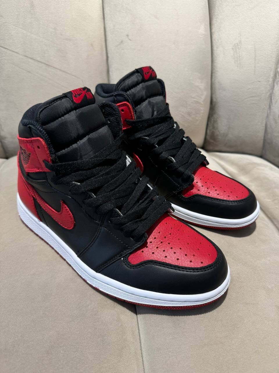 Кроссовки Jordan 1 Retro High Bred Banned — фото 1