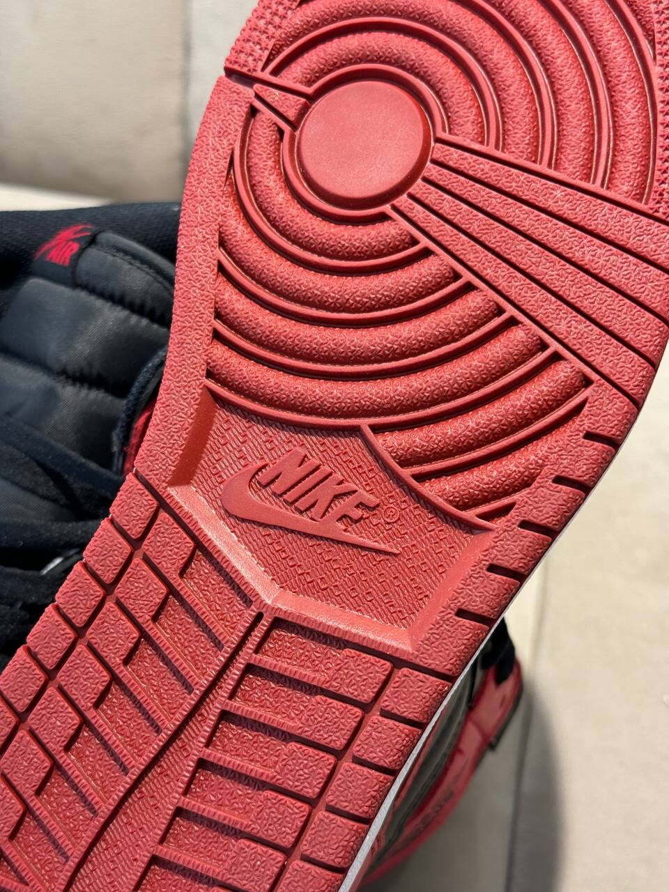 Кроссовки Jordan 1 Retro High Bred Banned — фото 8