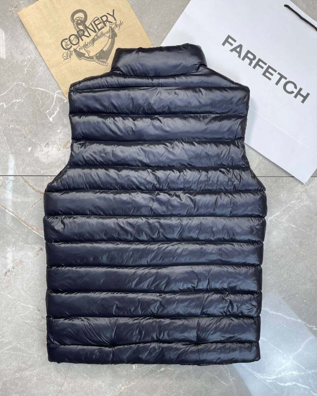 Жилет Burberry — изображение 2