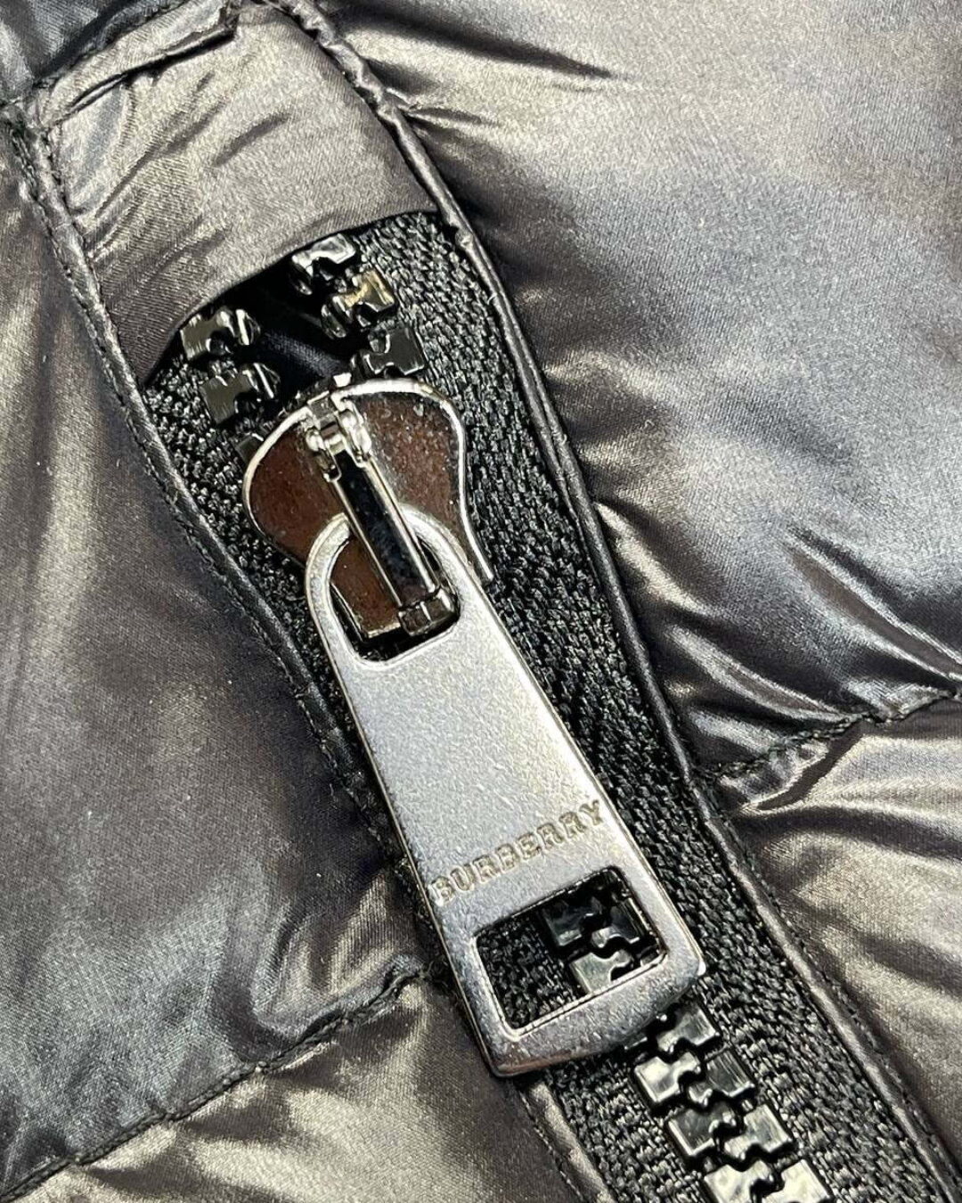 Жилет Burberry — изображение 4