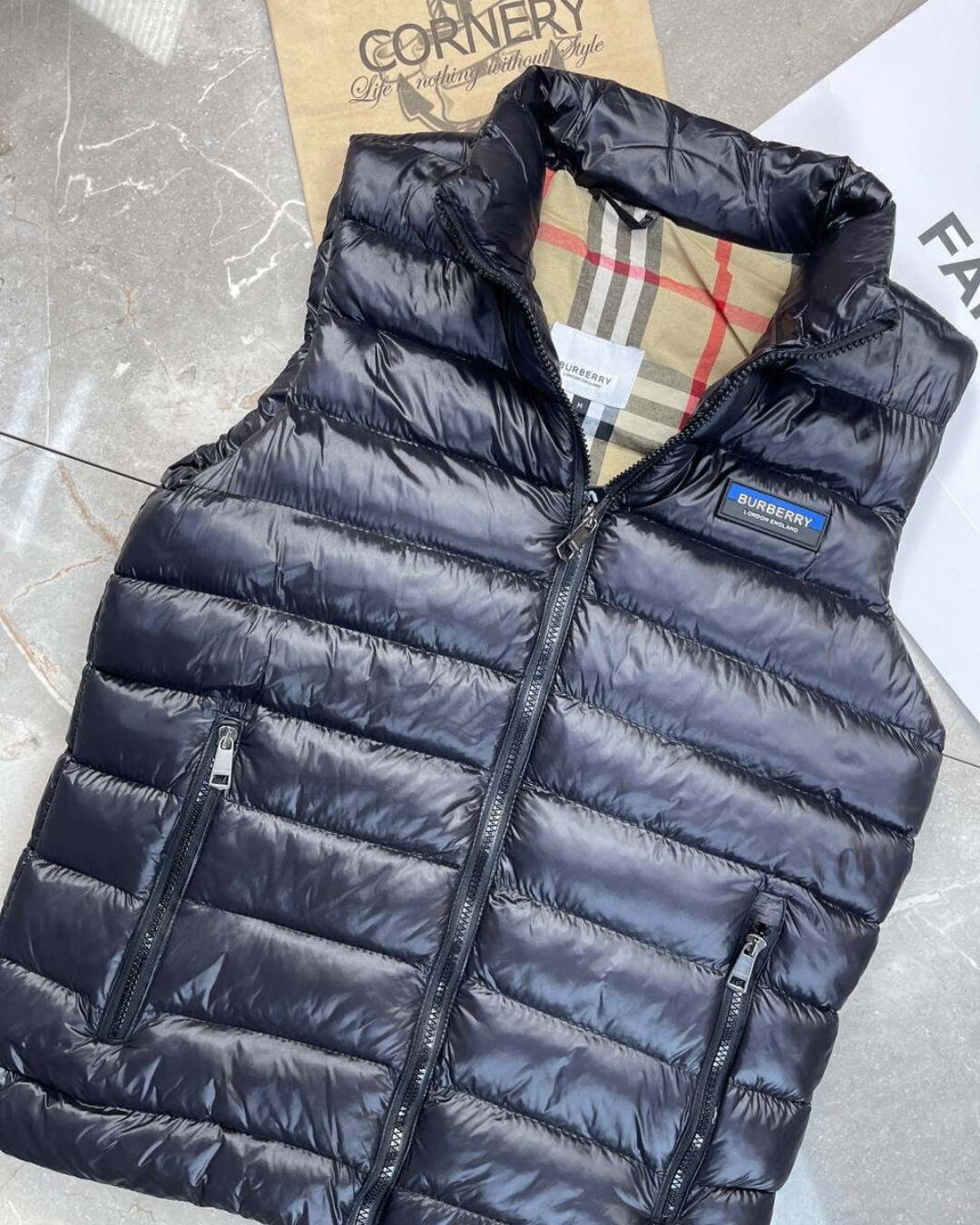 Жилет Burberry — изображение 5