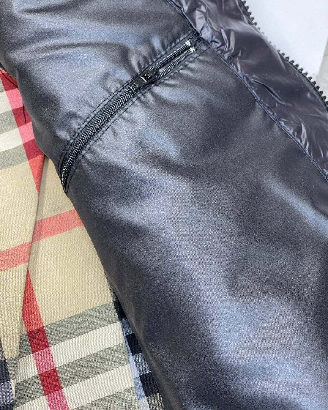 Жилет Burberry — изображение 6