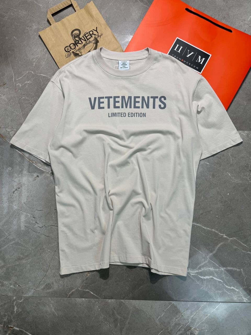 Футболка Vetements Logo — фото 1