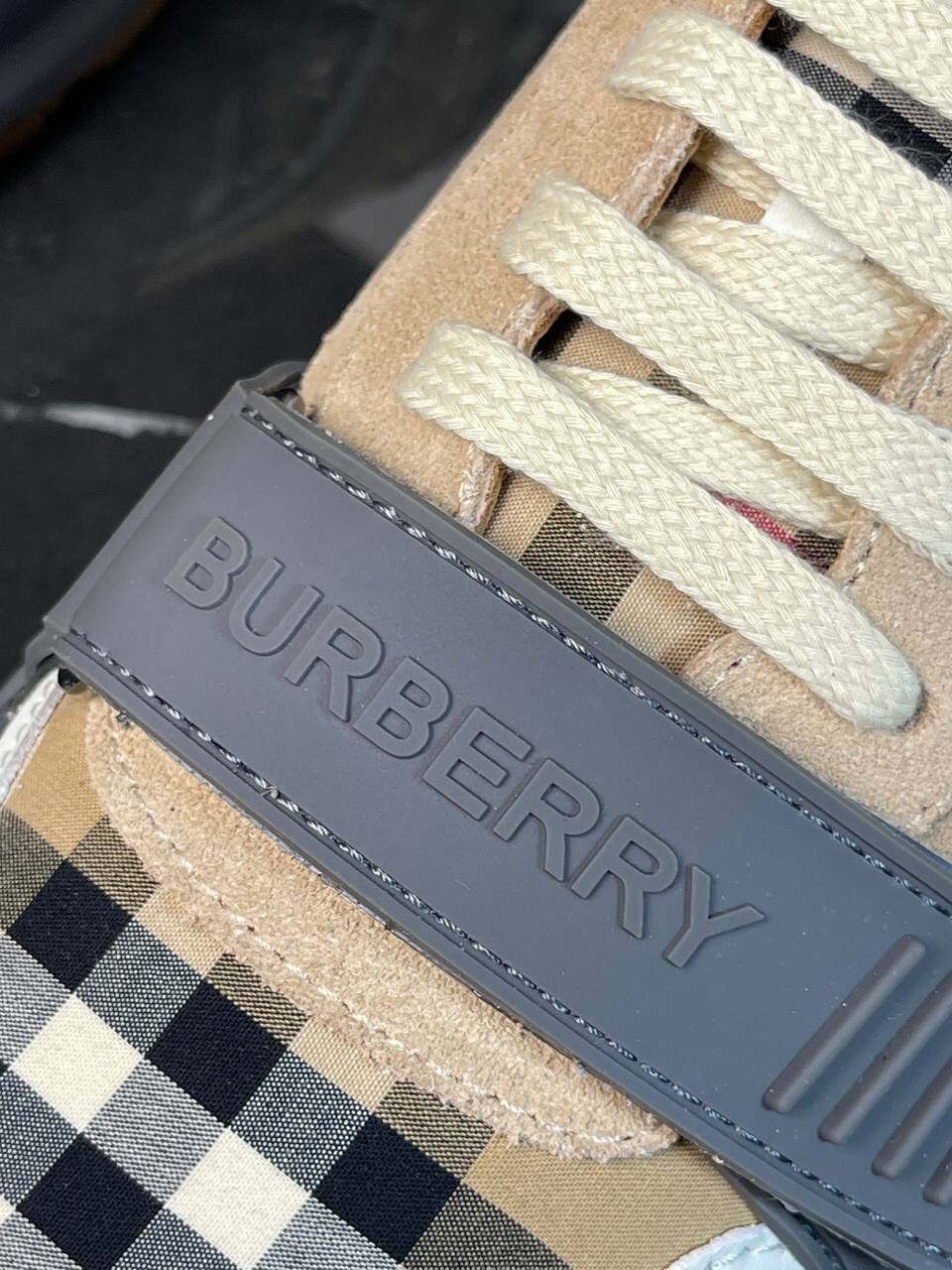 Кроссовки Burberry — фото 10