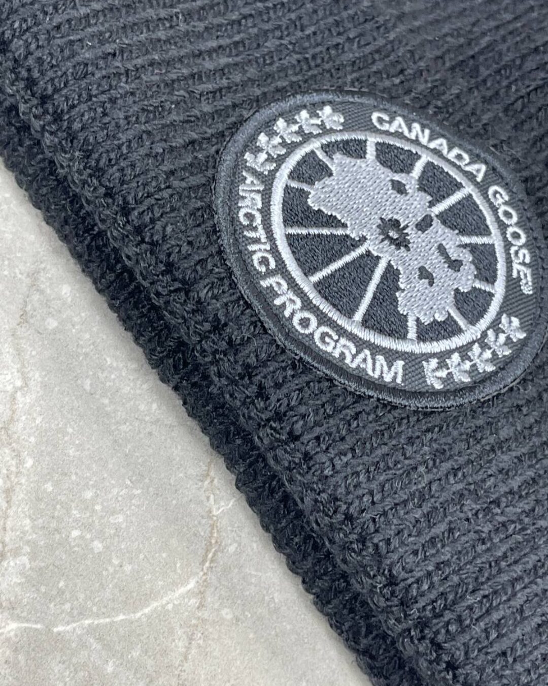 Шапка Canada Goose — изображение 3