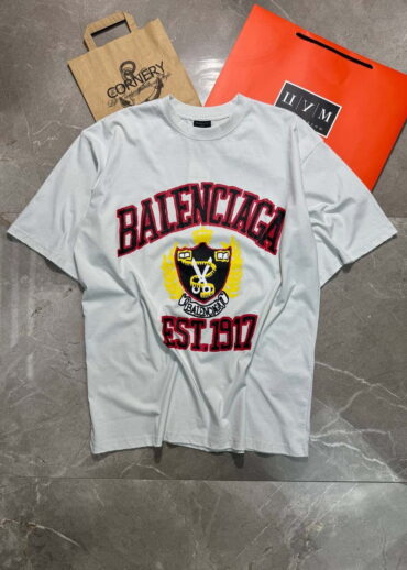Футболка Balenciaga