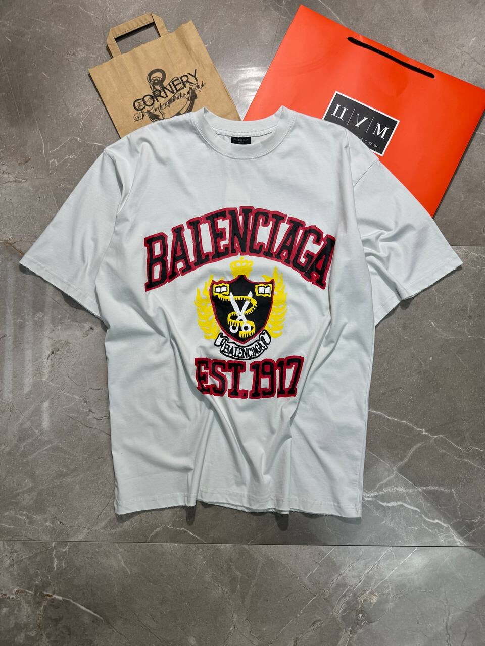 Футболка Balenciaga — фото 1