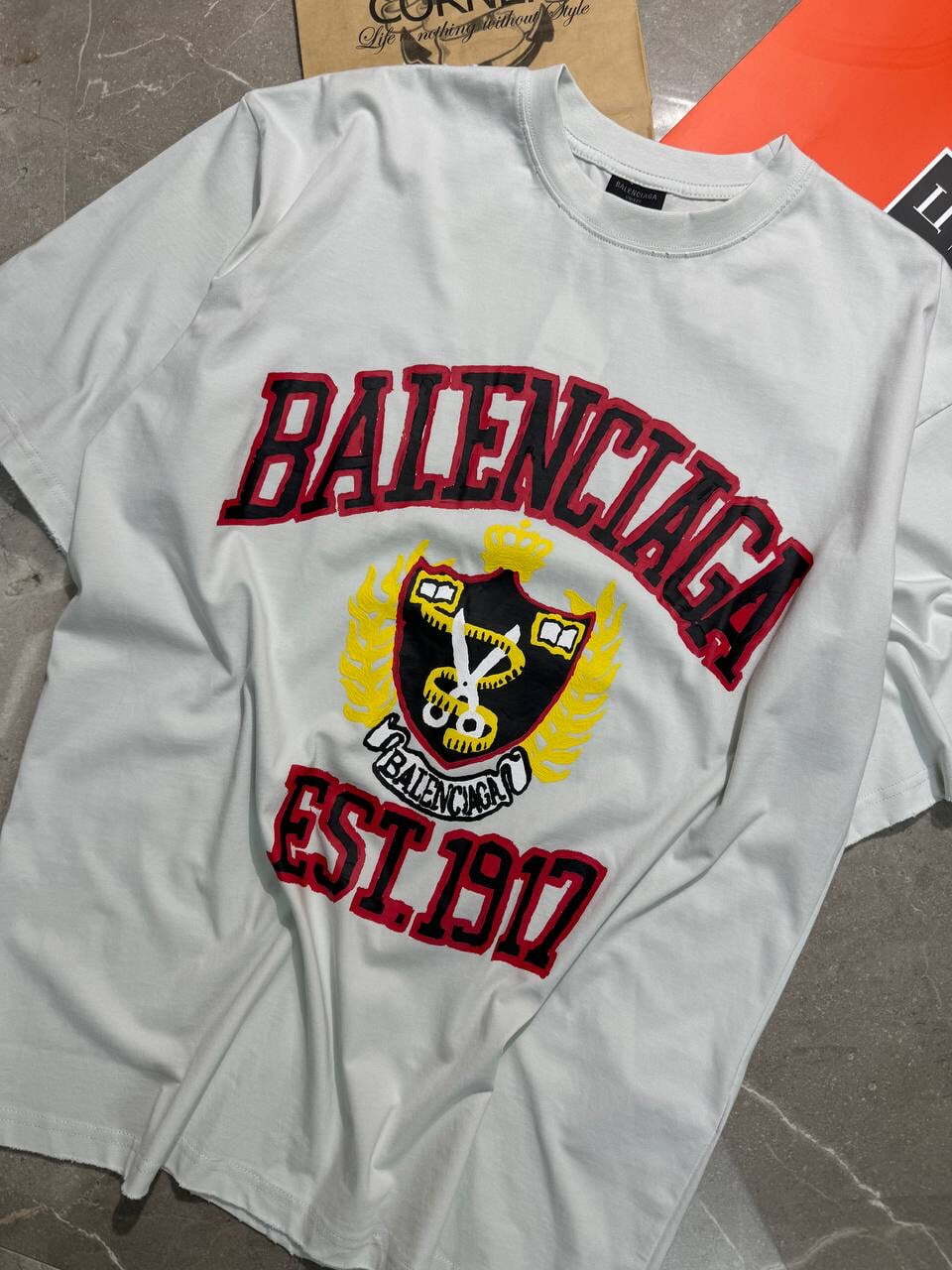 Футболка Balenciaga — фото 4