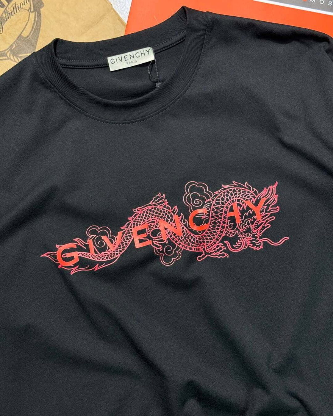 Футболка Givenchy — изображение 3