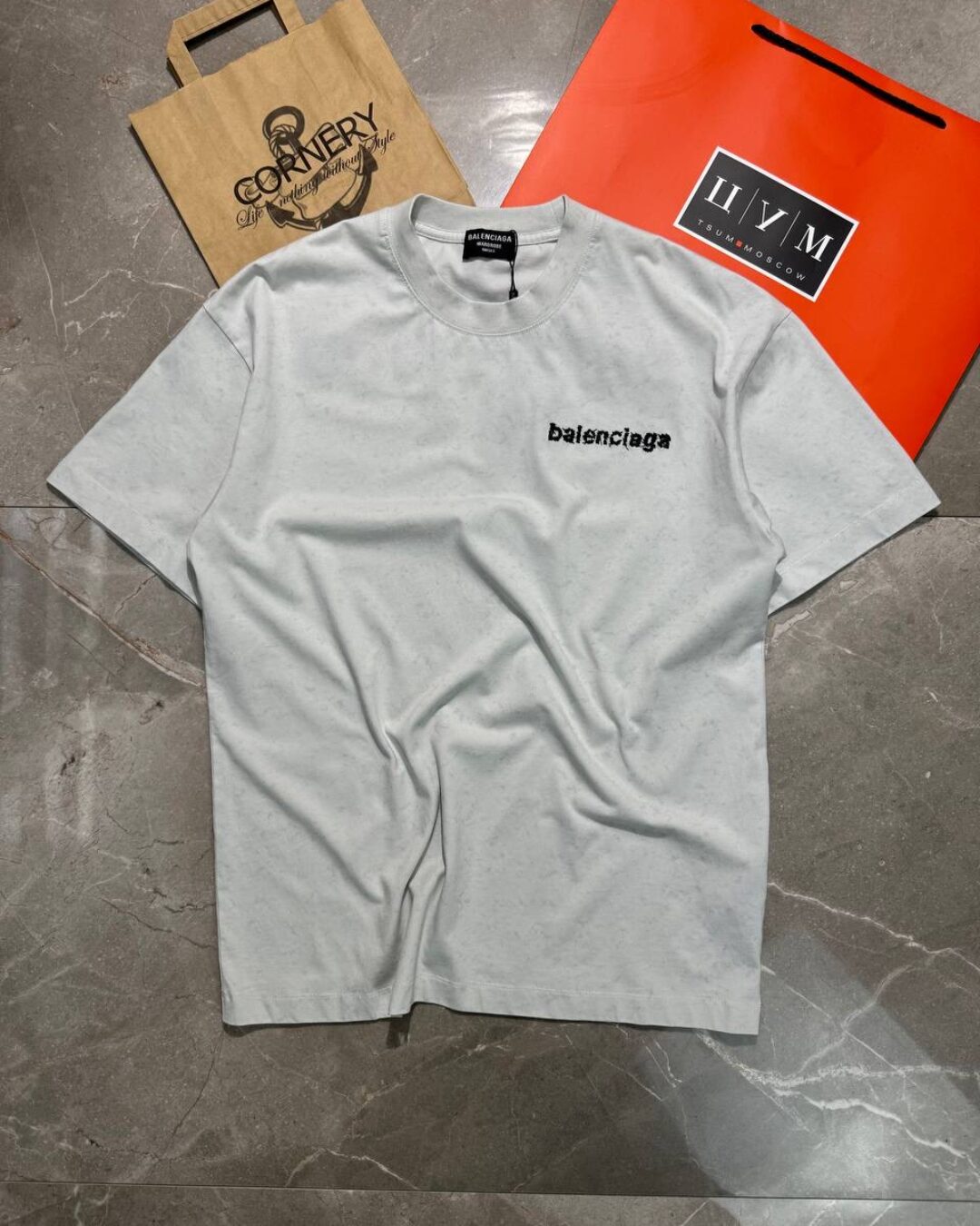 Футболка Balenciaga