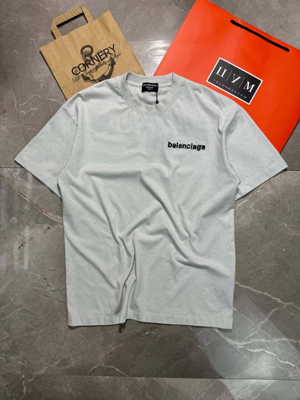 Футболка Balenciaga