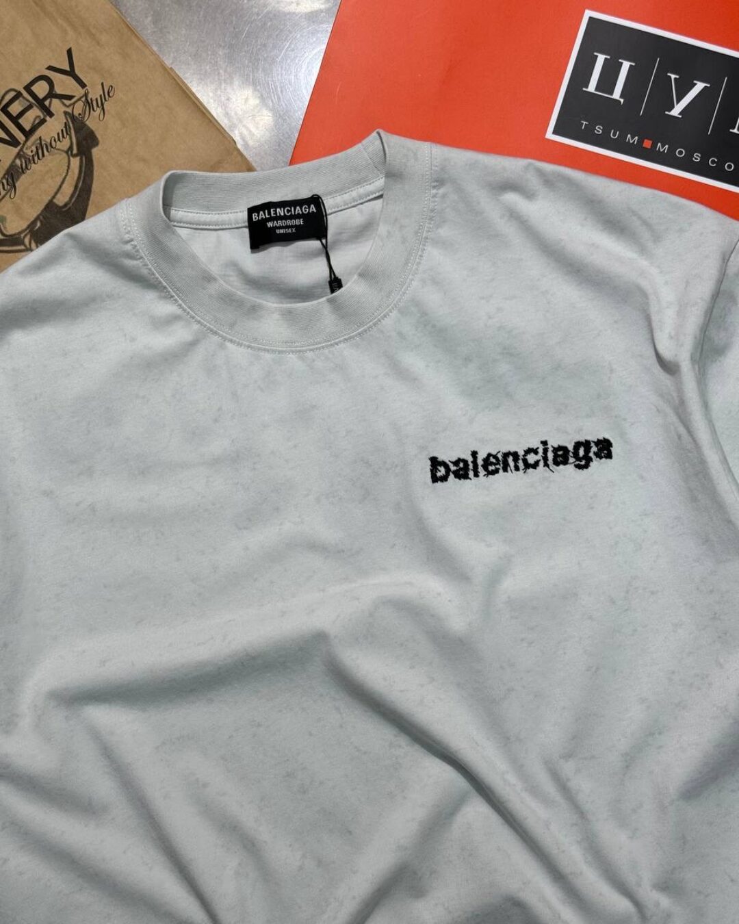 Футболка Balenciaga — изображение 3