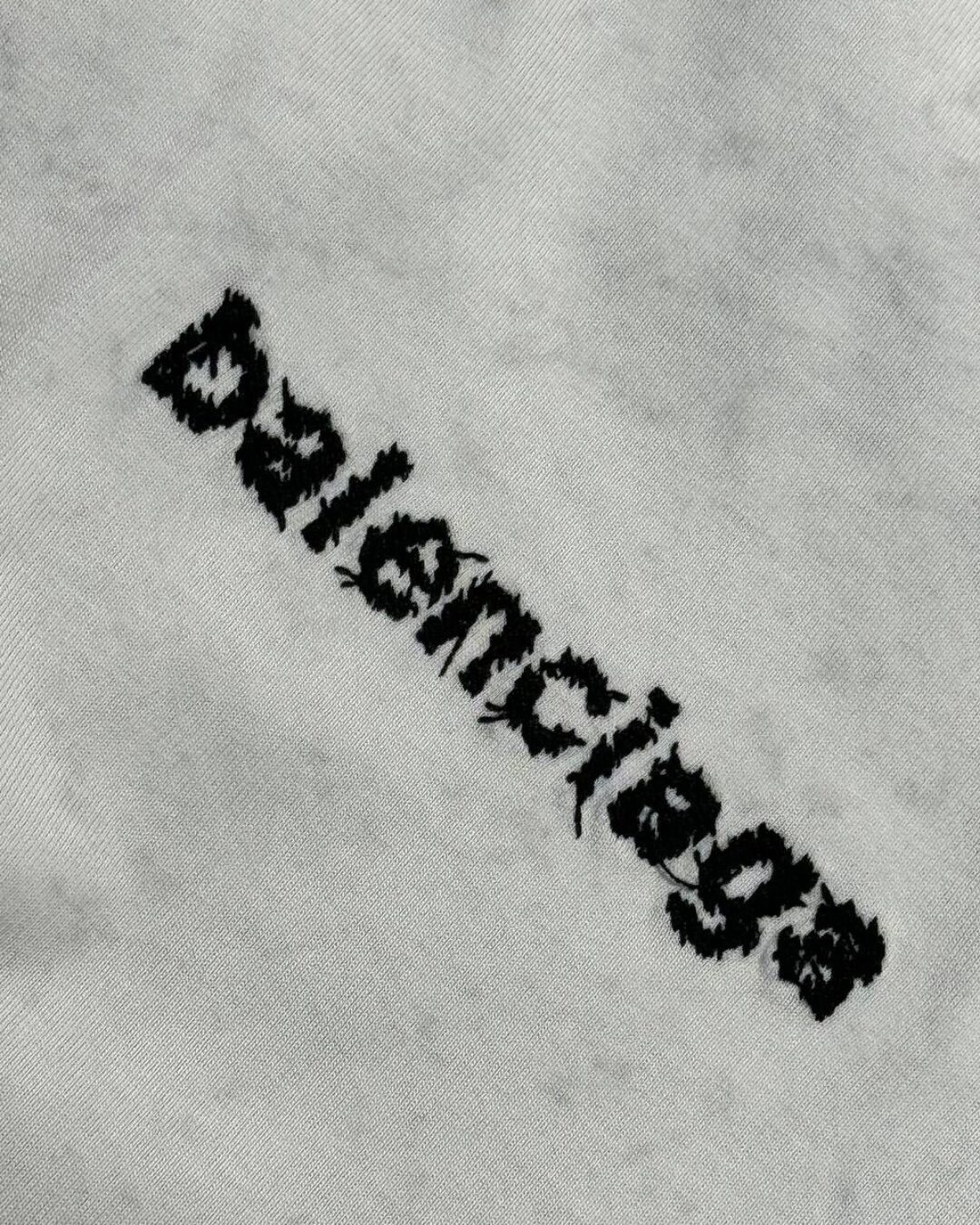 Футболка Balenciaga — изображение 6