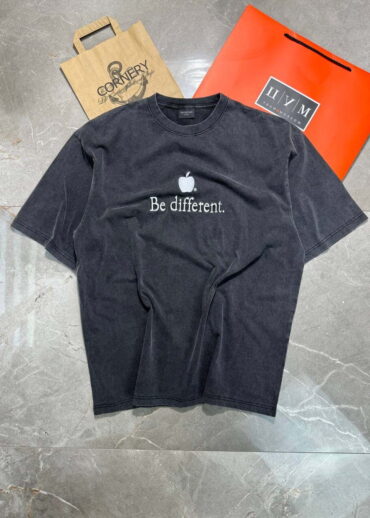 Футболка Balenciaga