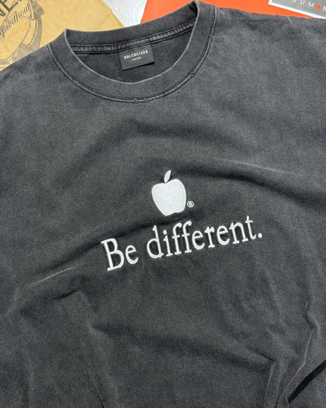 Футболка Balenciaga — изображение 3