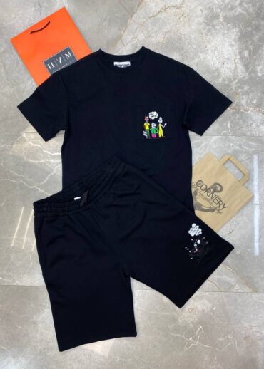 Костюм Moschino