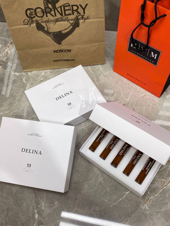 Парфюм Royal Essence Delina