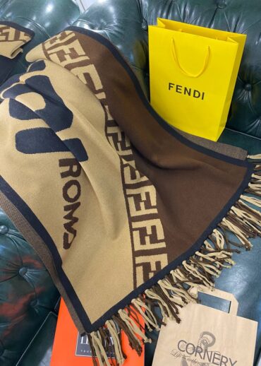 Шарф Fendi