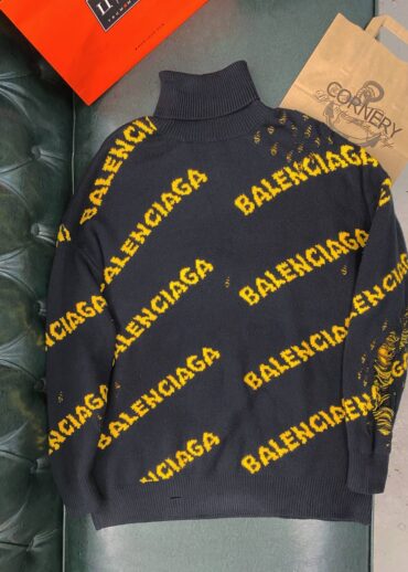 Свитер Balenciaga
