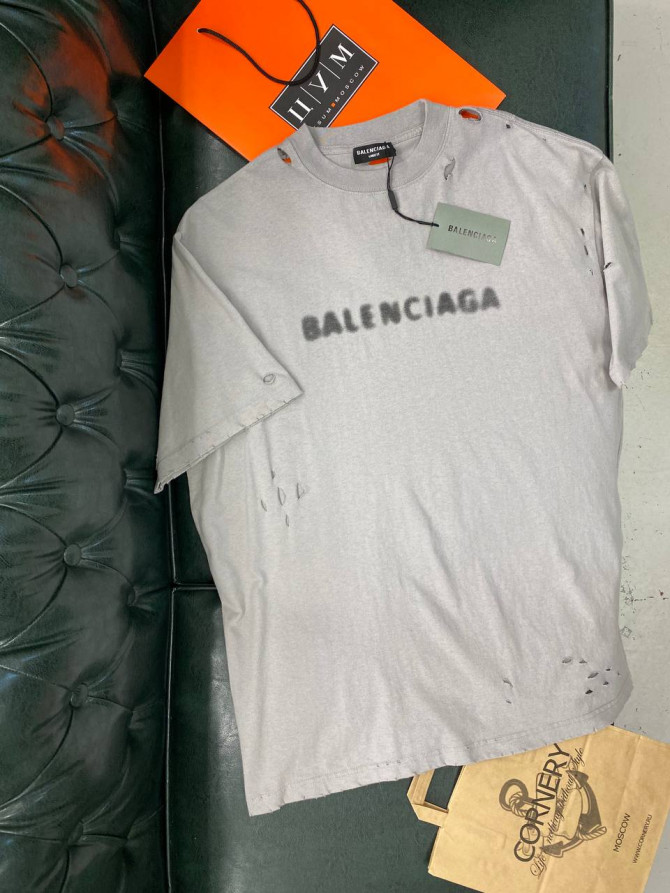 Футболка Balenciaga