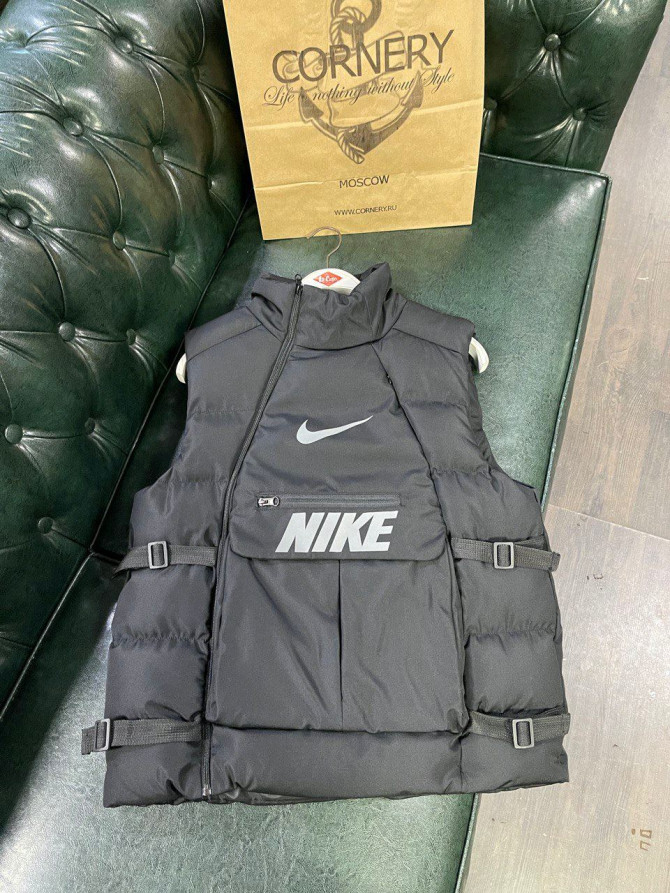 Жилет Nike