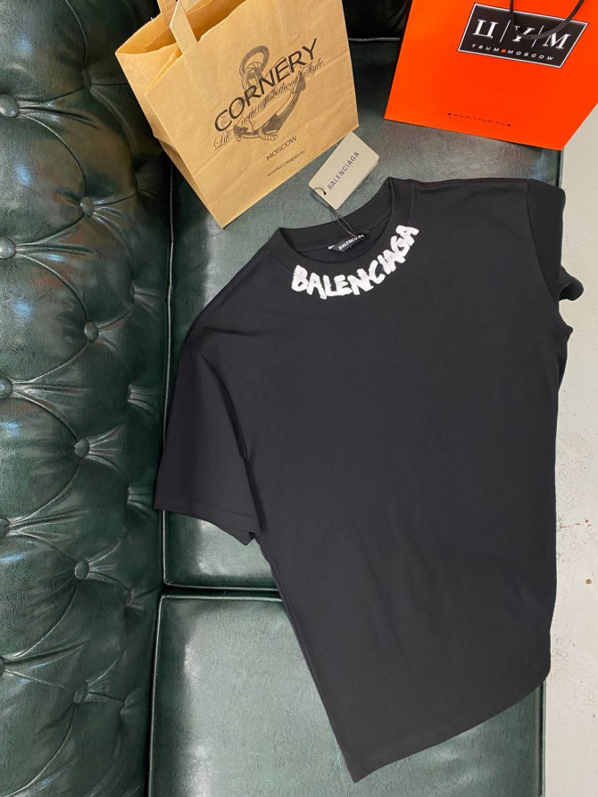 Футболка Balenciaga