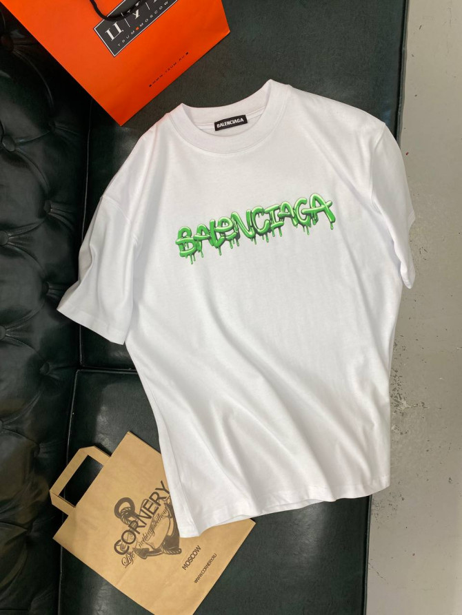 Футболка Balenciaga