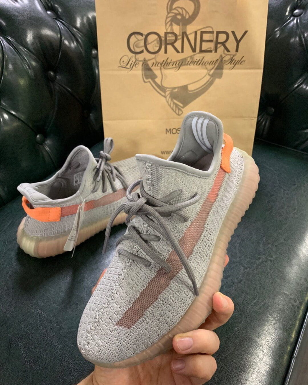 Yeezy 350 V2 True Form — изображение 2