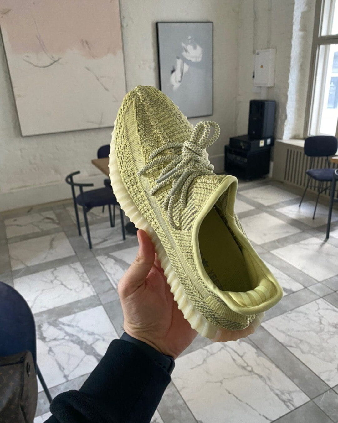 Yeezy 350 V2 Antlia — изображение 4