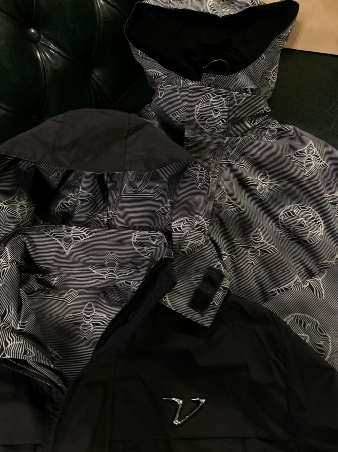 Ветровка двусторонняя Louis Vuitton — изображение 5