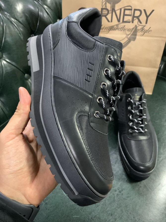 Кроссовки Louis vuitton — изображение 2