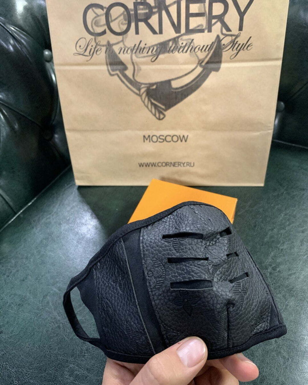 Маска Louis Vuitton — изображение 2